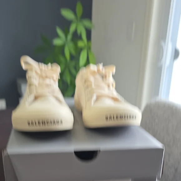 Balenciaga Beige Canvas Sneakers - Picture 9 of 10